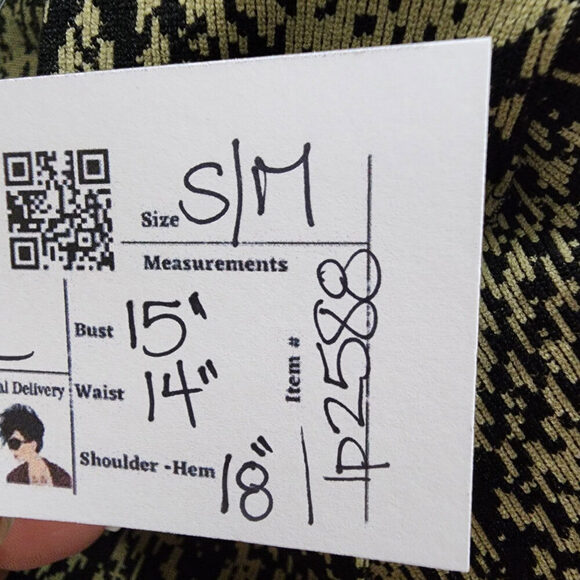 Fabletics Seamless Kamila Long Sleeve Crop Snakeskin Print Top Size S/M - Picture 6 of 6